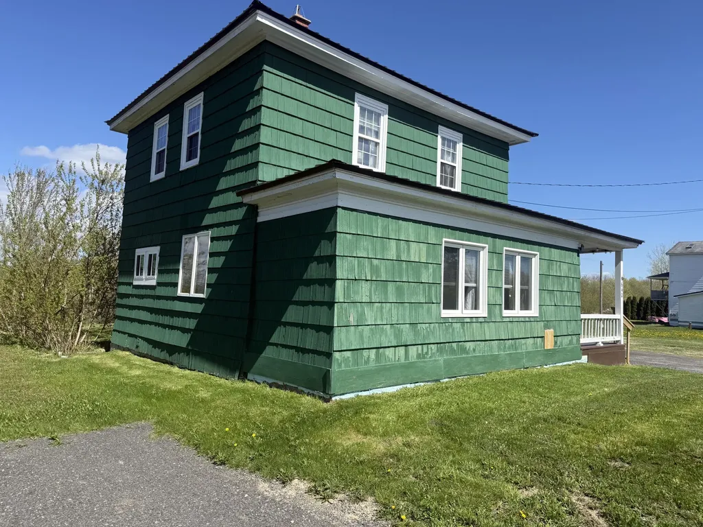 640 Main Street Van Buren ME 04785