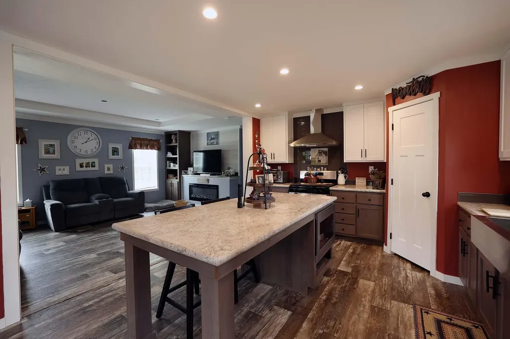 21 Rosie Lane Pittston ME 04345