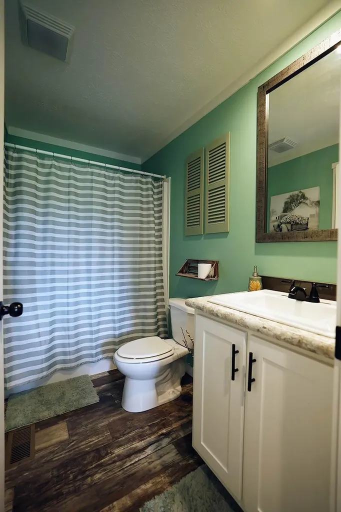 21 Rosie Lane Pittston ME 04345