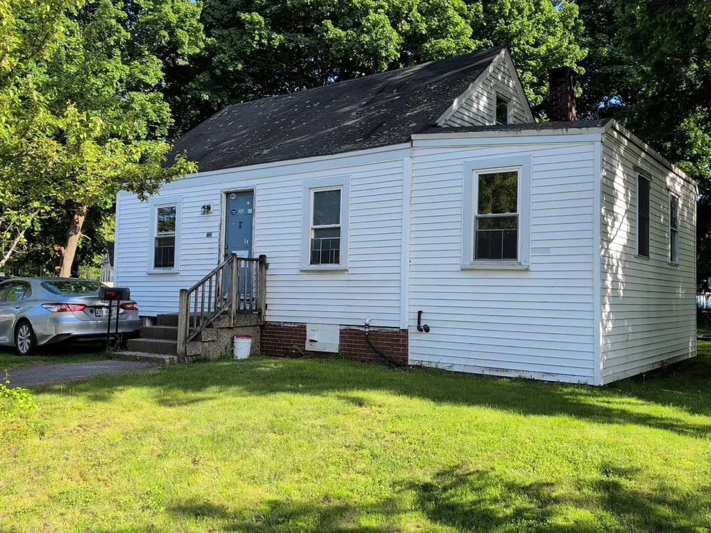 1782 Forest Avenue Portland ME 04103