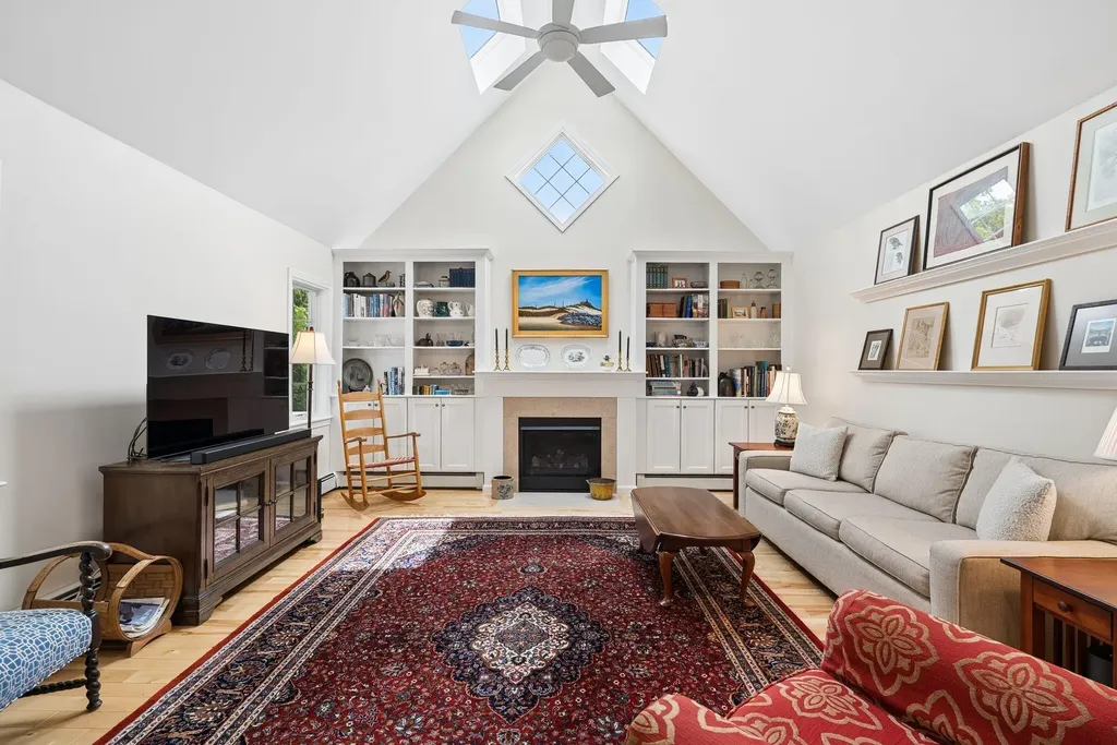 4 Ivy Way Brunswick ME 04011