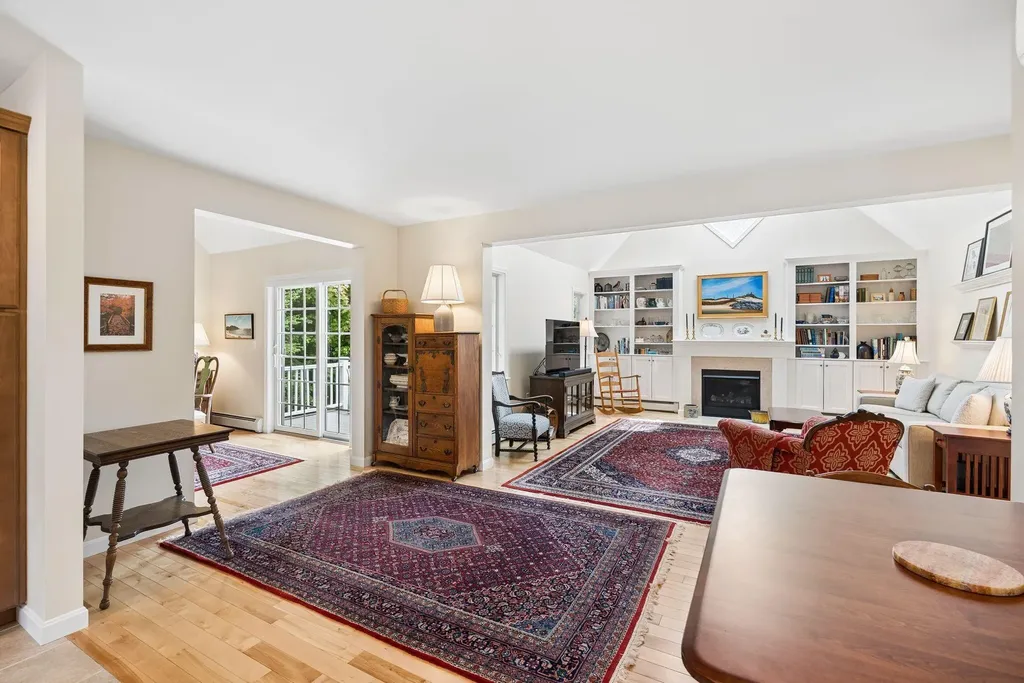 4 Ivy Way Brunswick ME 04011