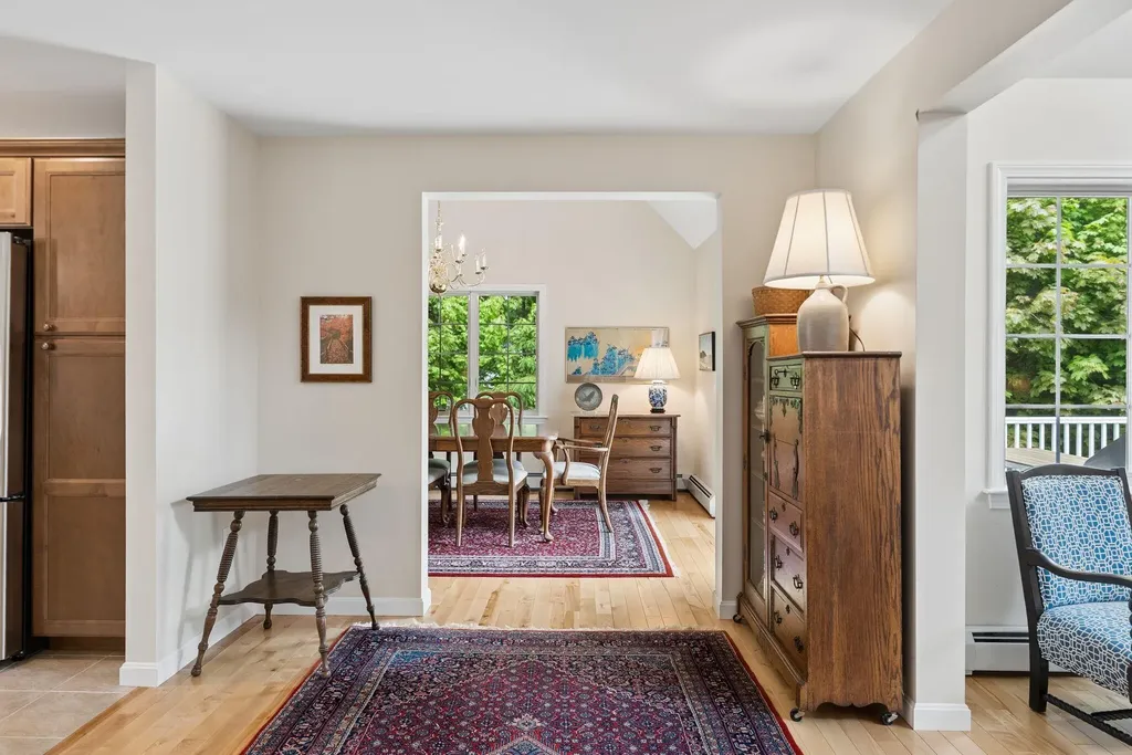 4 Ivy Way Brunswick ME 04011
