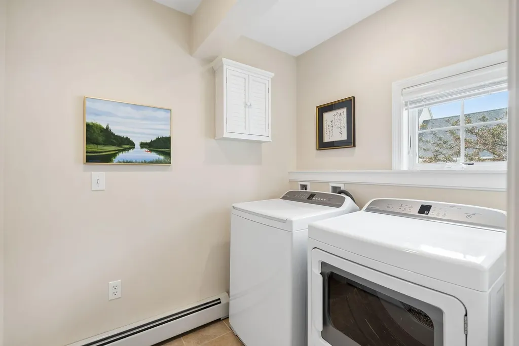 4 Ivy Way Brunswick ME 04011