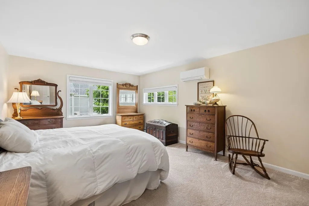 4 Ivy Way Brunswick ME 04011