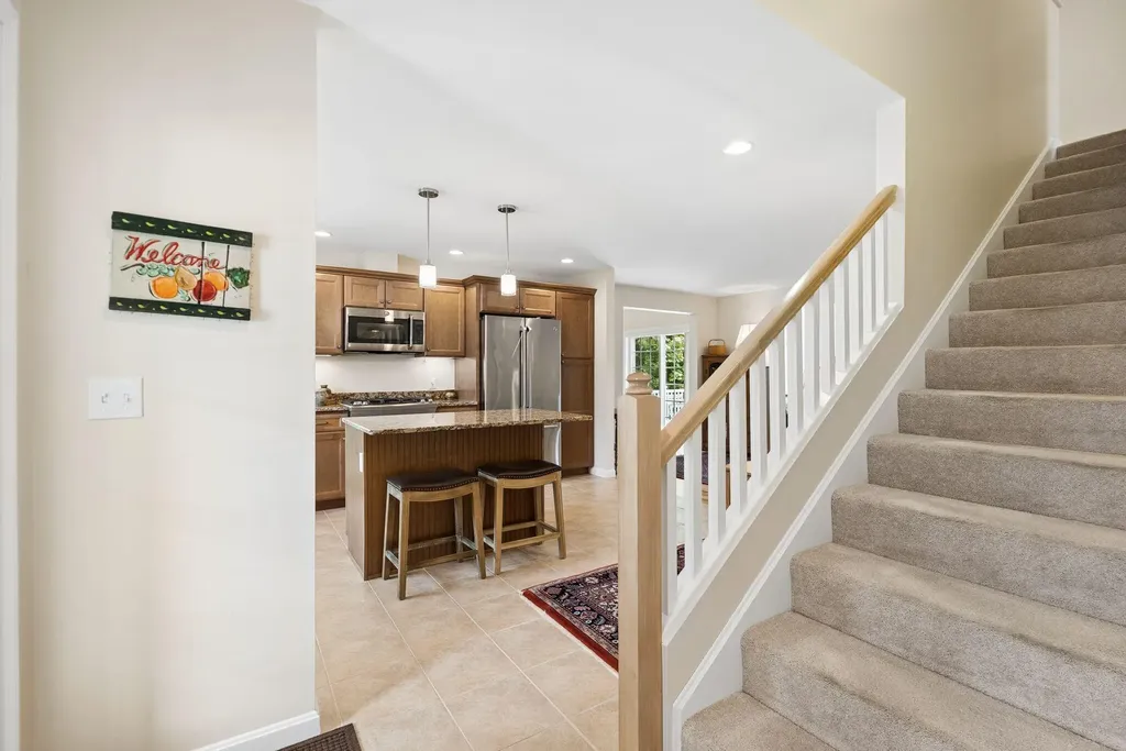 4 Ivy Way Brunswick ME 04011