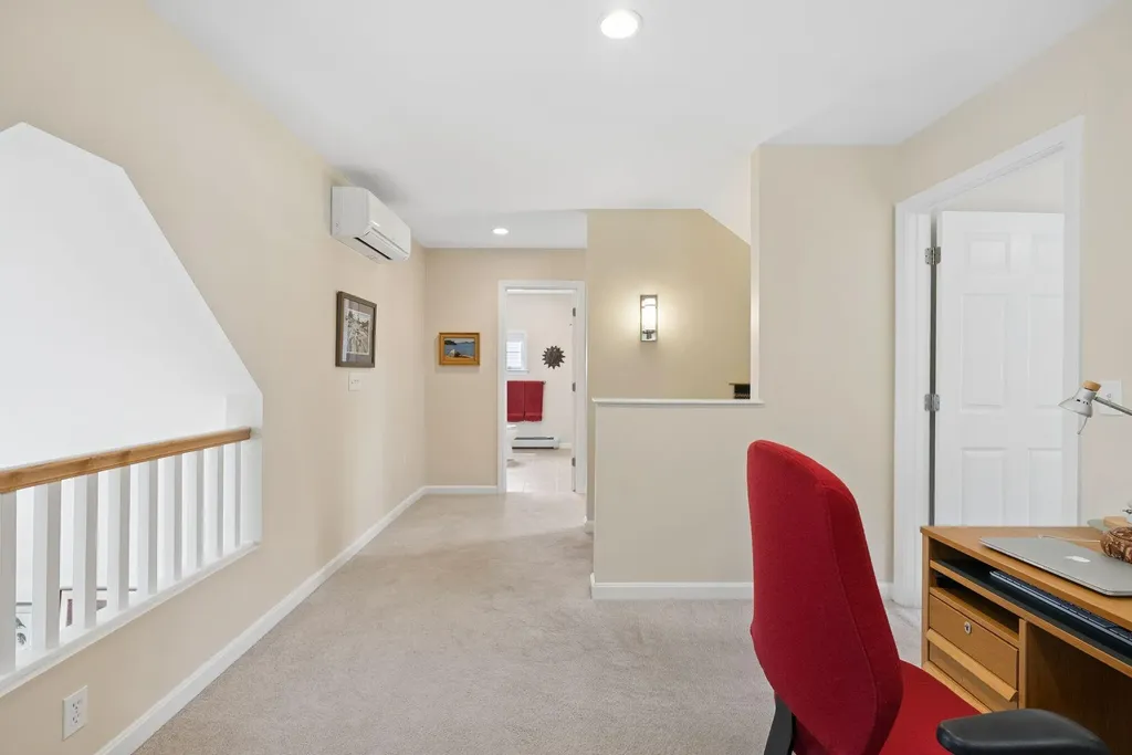 4 Ivy Way Brunswick ME 04011