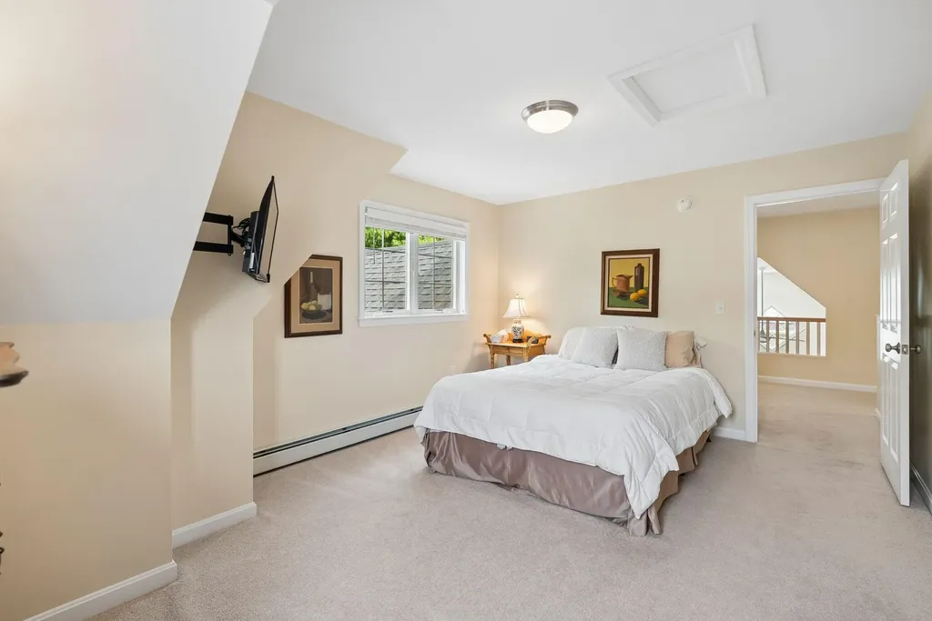 4 Ivy Way Brunswick ME 04011