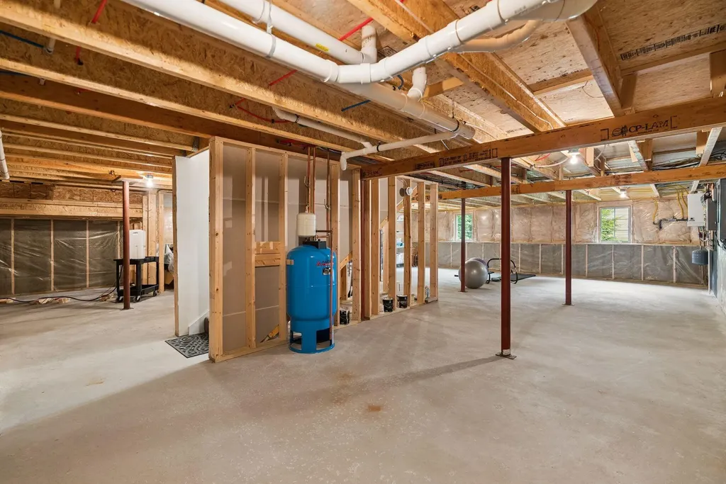 4 Ivy Way Brunswick ME 04011