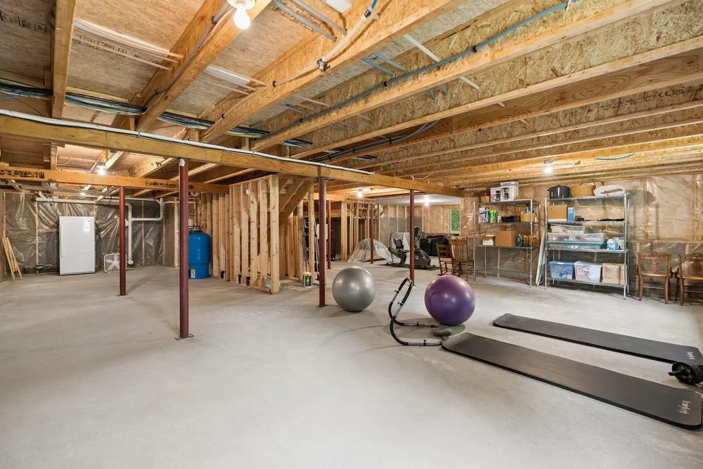 4 Ivy Way Brunswick ME 04011