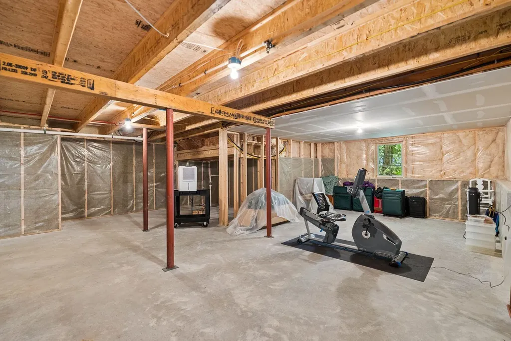 4 Ivy Way Brunswick ME 04011