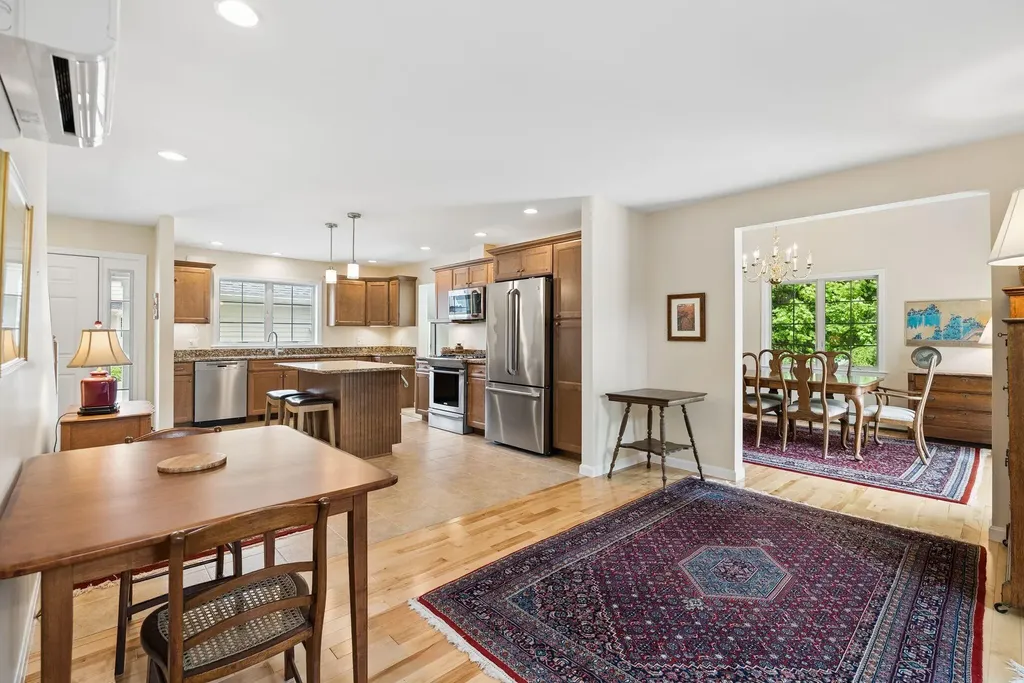 4 Ivy Way Brunswick ME 04011