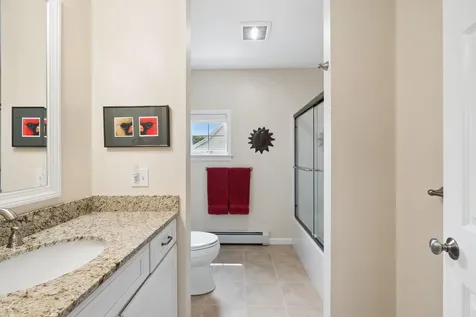 4 Ivy Way Brunswick ME 04011