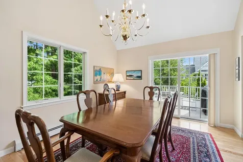 4 Ivy Way Brunswick ME 04011