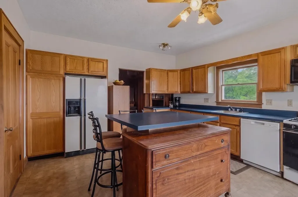93 Main Street Jonesport ME 04649