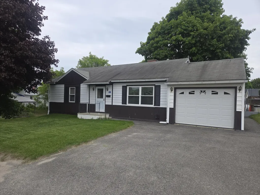 66 Poplar Street Millinocket ME 04462
