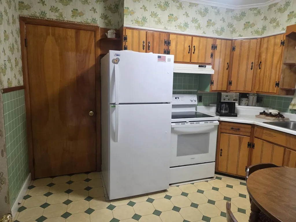 66 Poplar Street Millinocket ME 04462