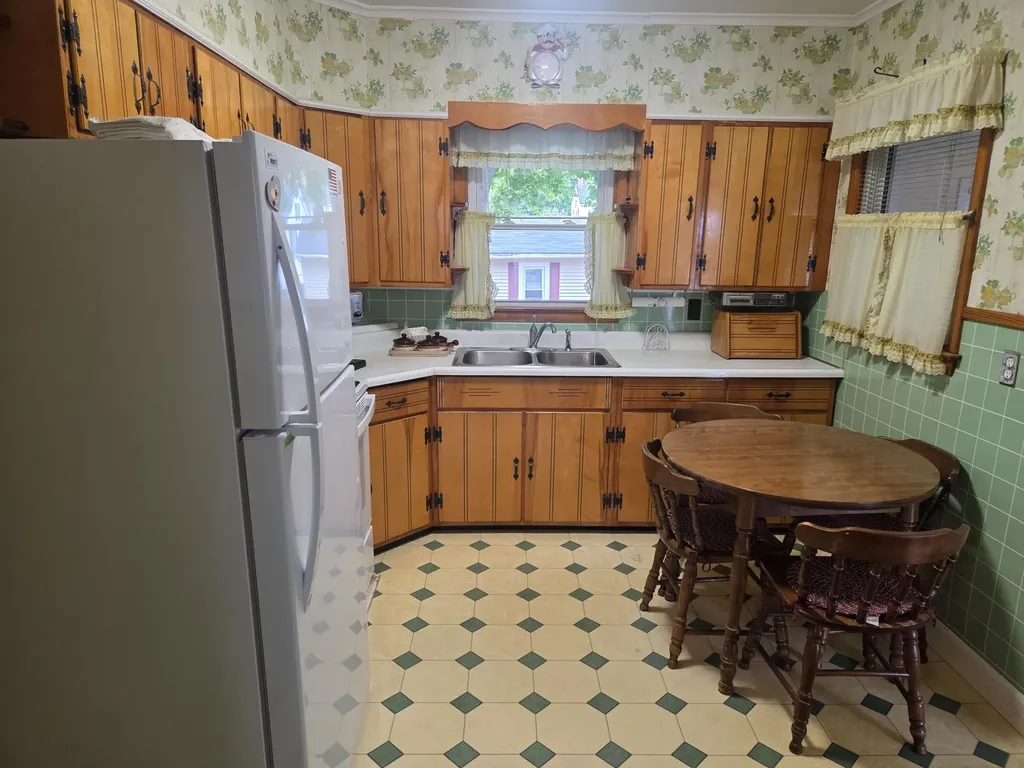 66 Poplar Street Millinocket ME 04462