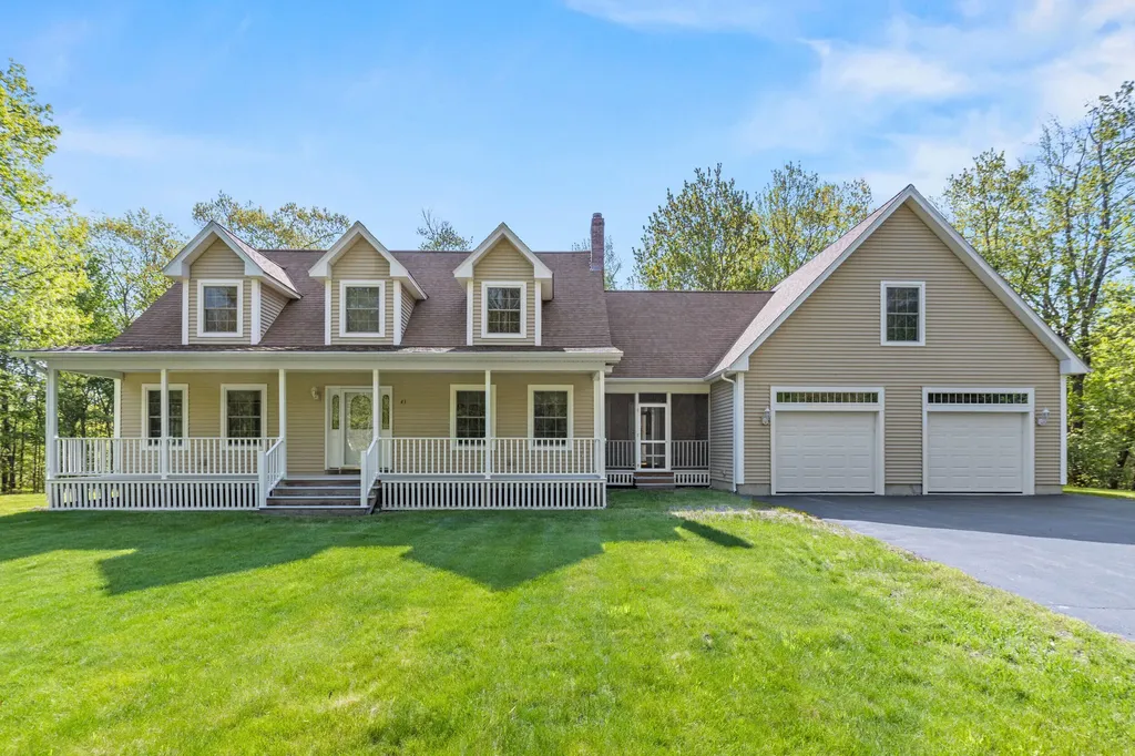 43 Payeur Circle Sanford ME 04073