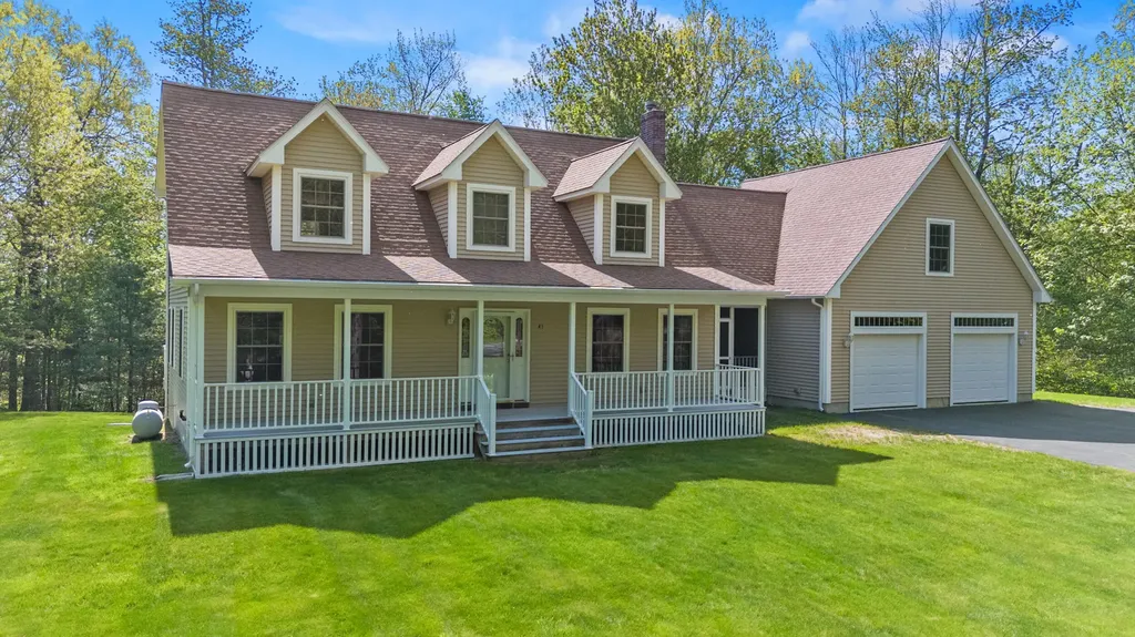43 Payeur Circle Sanford ME 04073