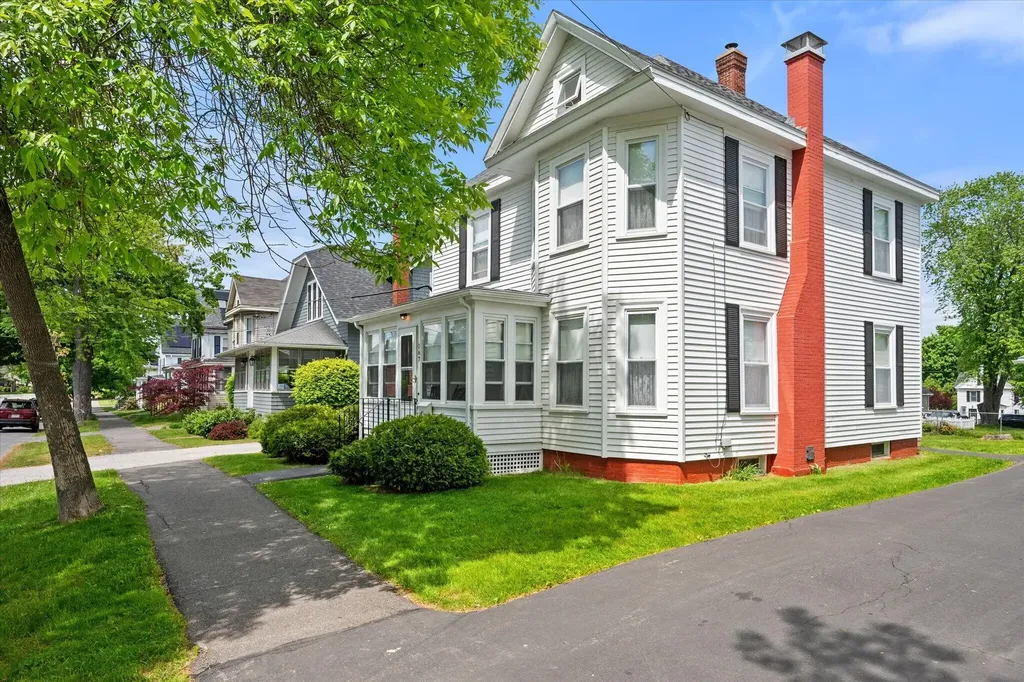 167 Maple Street Bangor ME 04401