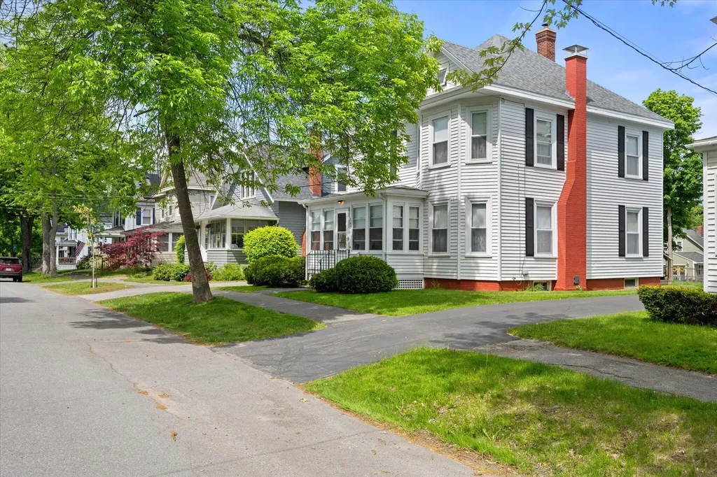 167 Maple Street Bangor ME 04401