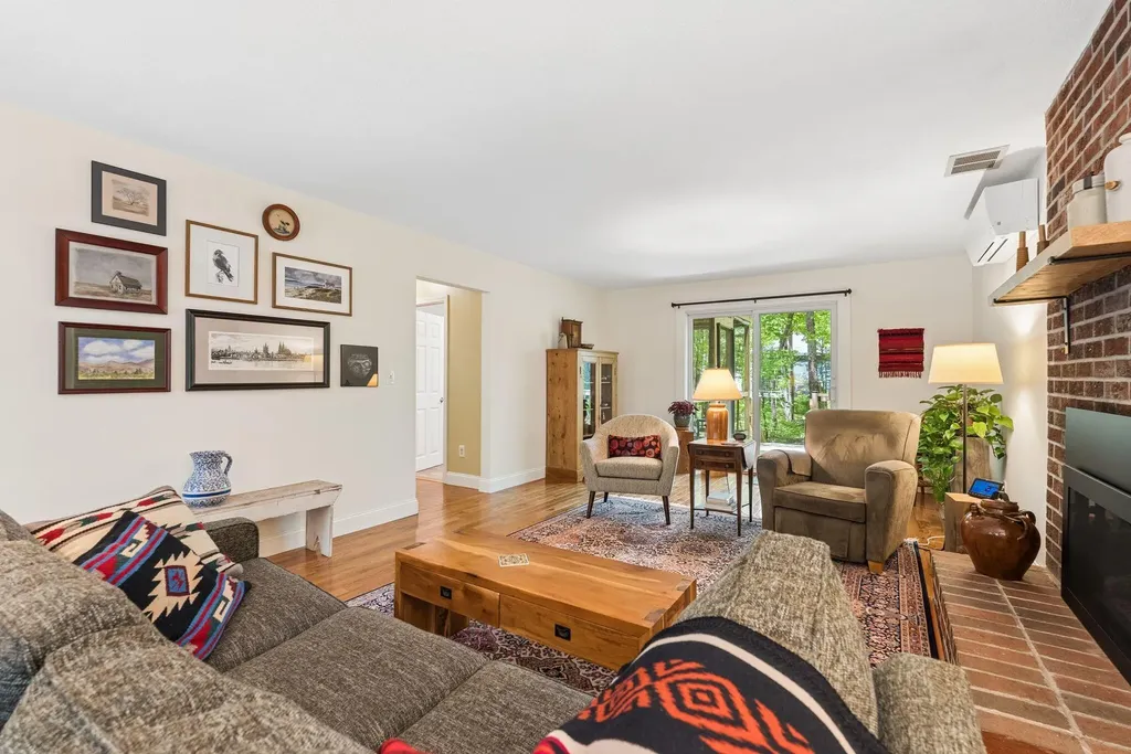 31 Melden Drive Brunswick ME 04011