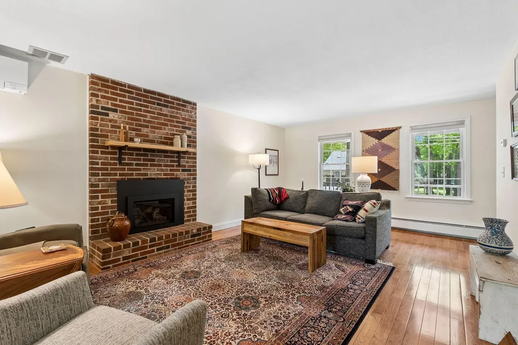 31 Melden Drive Brunswick ME 04011