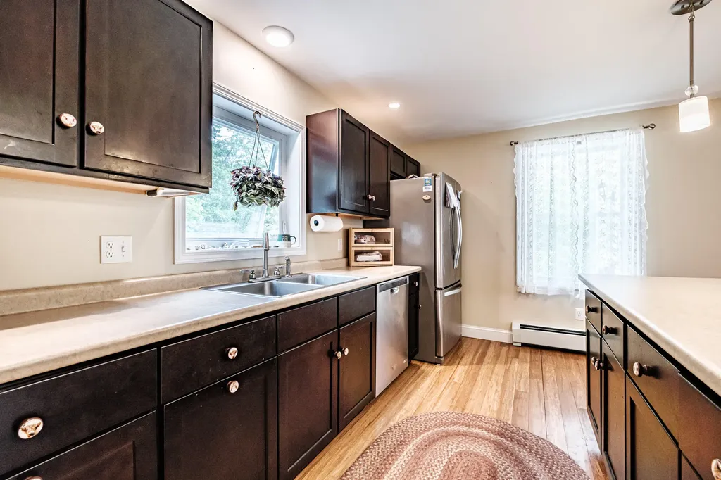 28 Robinson Hill Road Oxford ME 04270