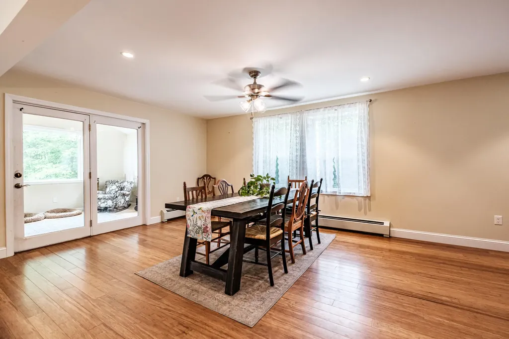 28 Robinson Hill Road Oxford ME 04270