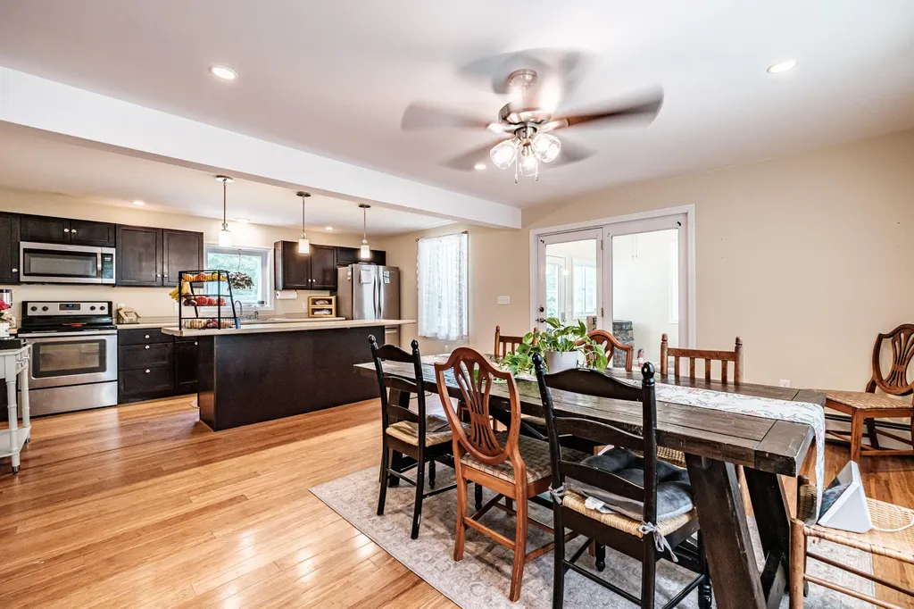 28 Robinson Hill Road Oxford ME 04270