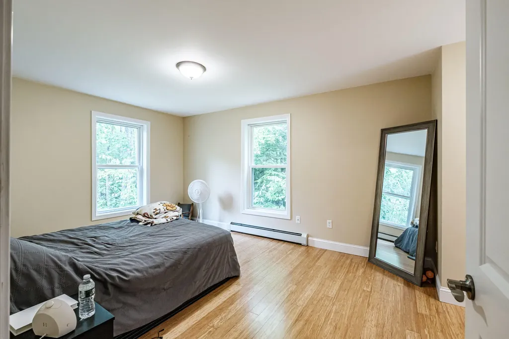 28 Robinson Hill Road Oxford ME 04270