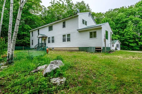 28 Robinson Hill Road Oxford ME 04270