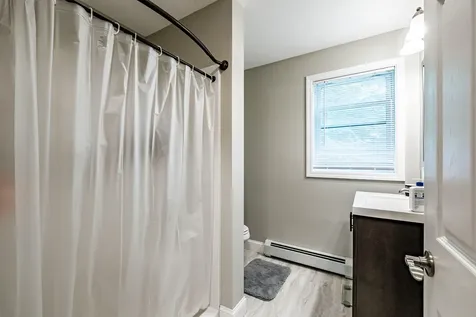 28 Robinson Hill Road Oxford ME 04270