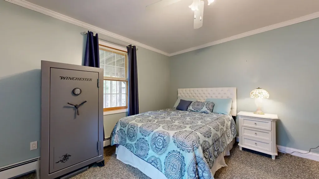 25 Sunrise Drive Paris ME 04281