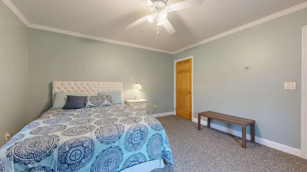 25 Sunrise Drive Paris ME 04281