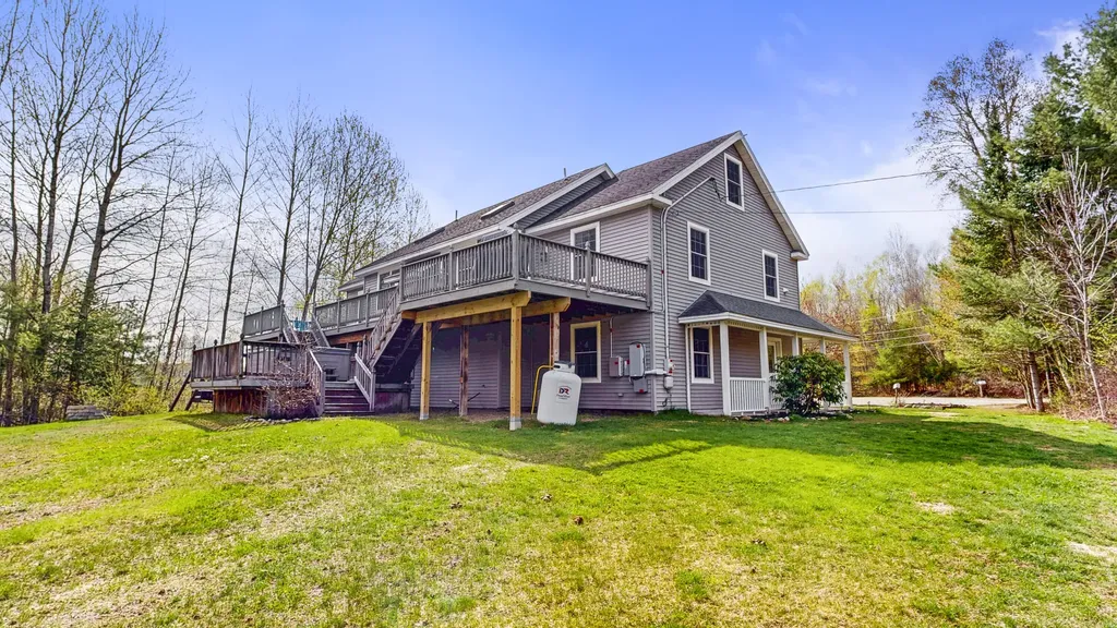 25 Sunrise Drive Paris ME 04281