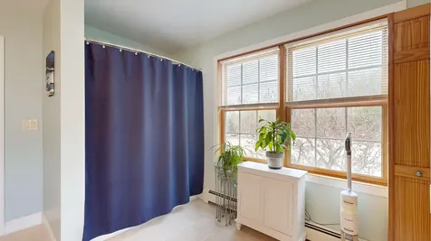 25 Sunrise Drive Paris ME 04281