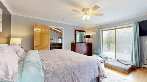 25 Sunrise Drive Paris ME 04281