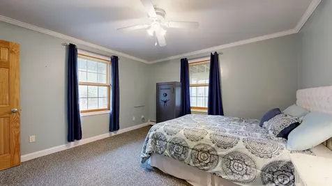25 Sunrise Drive Paris ME 04281