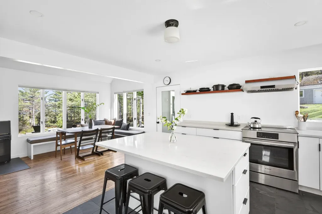 168 Chestnut Street Camden ME 04843