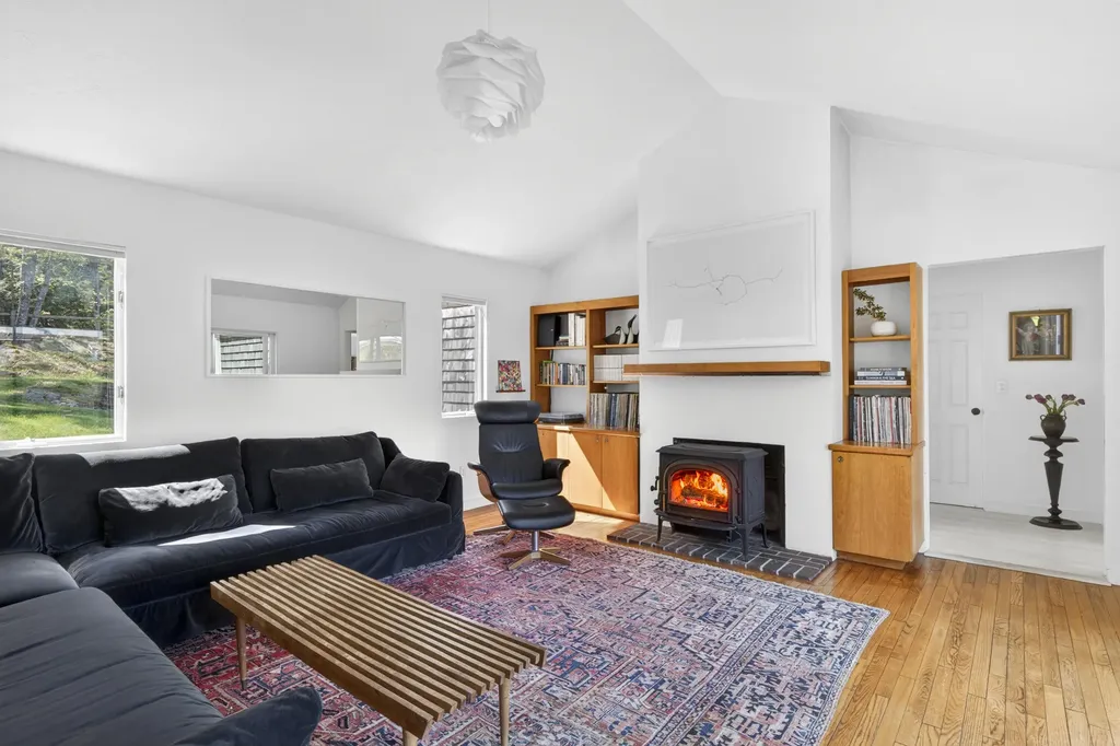 168 Chestnut Street Camden ME 04843