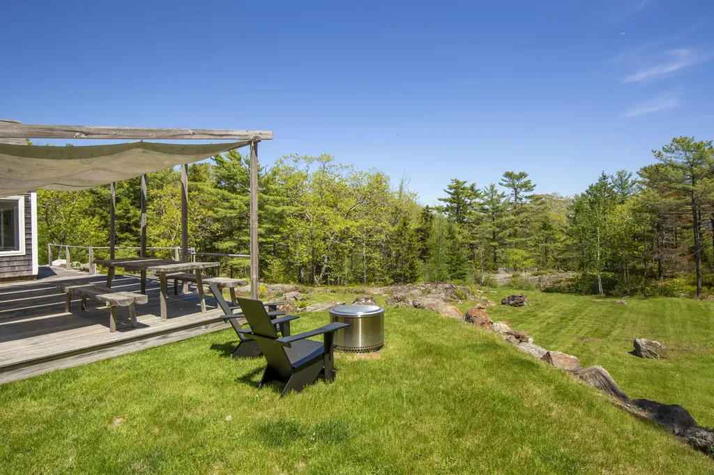 168 Chestnut Street Camden ME 04843