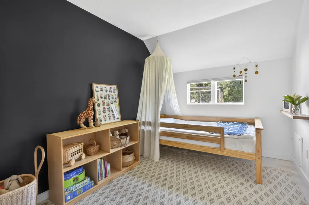 168 Chestnut Street Camden ME 04843