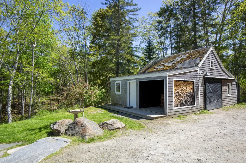 168 Chestnut Street Camden ME 04843