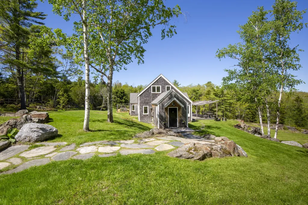 168 Chestnut Street Camden ME 04843