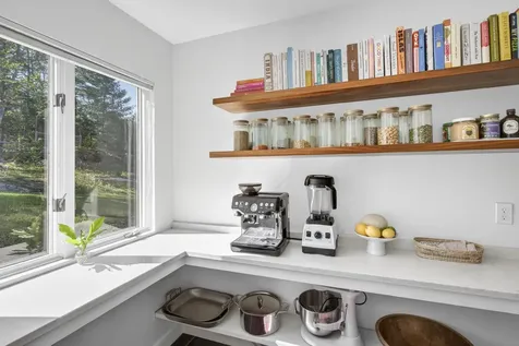 168 Chestnut Street Camden ME 04843