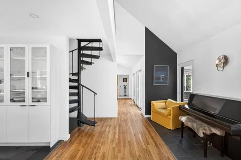 168 Chestnut Street Camden ME 04843