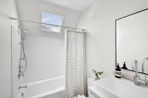 168 Chestnut Street Camden ME 04843