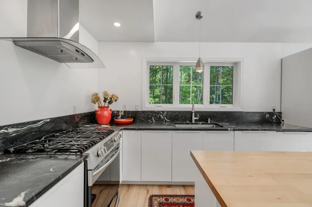 39 Holly Loop Bridgton ME 04009